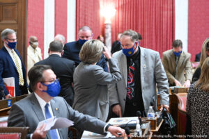 Divided House of Delegates OKs bill to allow school boards to post financial statements online; adopts amendment extending TANF drug testing pilot